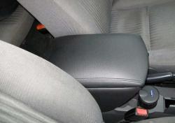 Подлокотник для Ford C-Max 1 дорестайлинг (2003-2007)